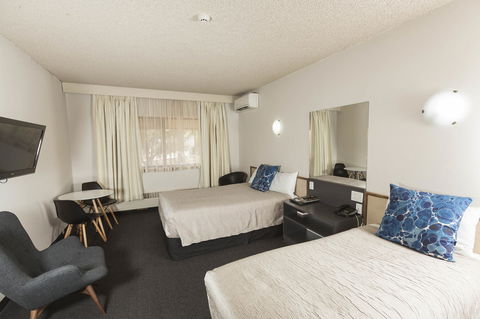 Belconnen Way Motel And Serviced Apartments - South Australia Travel 0