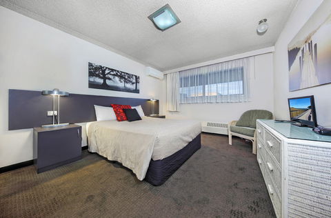 Belconnen Way Motel And Serviced Apartments - South Australia Travel 1