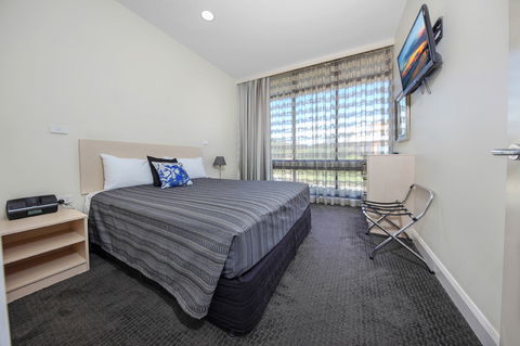 Belconnen Way Motel And Serviced Apartments - South Australia Travel 3