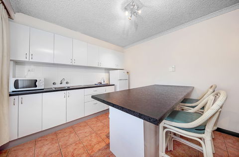 Belconnen Way Motel And Serviced Apartments - South Australia Travel 4