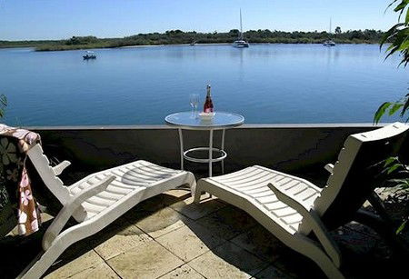 Noosa Shores Resort - South Australia Travel 1
