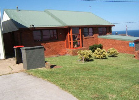 Merewether Beach B And B - South Australia Travel 1