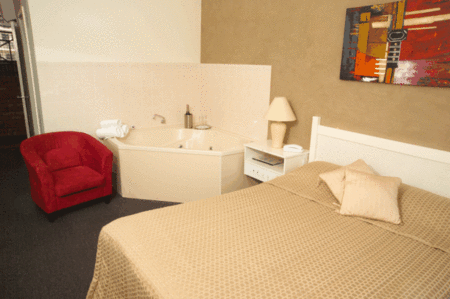 Buffalo Motor Inn - South Australia Travel 1