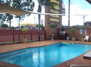 Town And Country Motor Inn Cobar - South Australia Travel 0