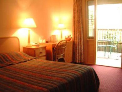 Mclaren Hotel - South Australia Travel 4