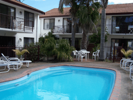 Peninsular Apartments - South Australia Travel 0