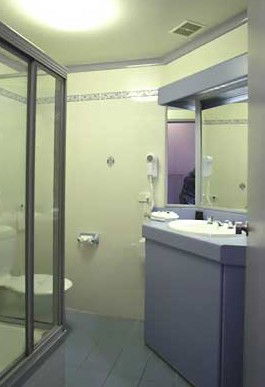 Palm Court Motor Inn - South Australia Travel 3