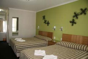 Queensgate Motel - South Australia Travel 4