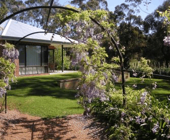 Catton Hall Country Homestead - South Australia Travel
