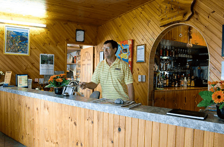 Barrier Reef Motel - South Australia Travel 5