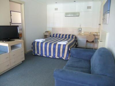 Country Comfort Cowra Countryman Motor Inn - South Australia Travel 2