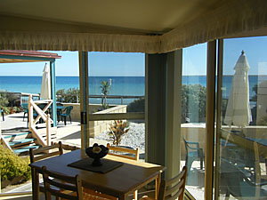 The Macs Beachfront Villas - South Australia Travel 0