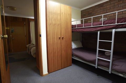 Allara Motor Lodge - South Australia Travel 3