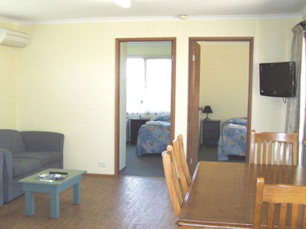 Allestree Holiday Units - South Australia Travel 2