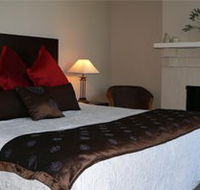 Aaron Lee Waterfront Apartments