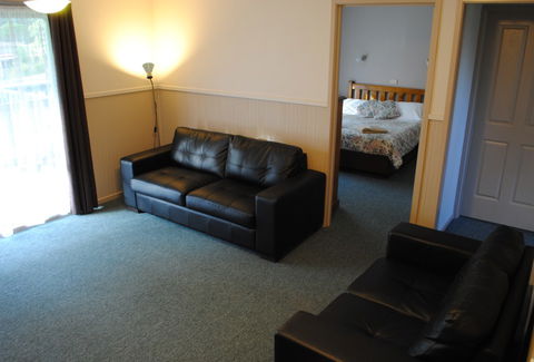 Lakes Entrance Country Cottages - South Australia Travel 1
