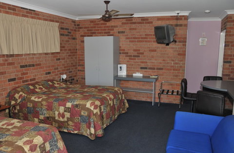 Wallangulla Motel - South Australia Travel 2
