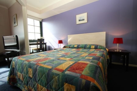 HarbourView Apartment Hotel - South Australia Travel 0