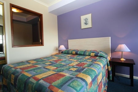 HarbourView Apartment Hotel - South Australia Travel 1