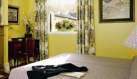 Victoria Court Hotel - South Australia Travel 2