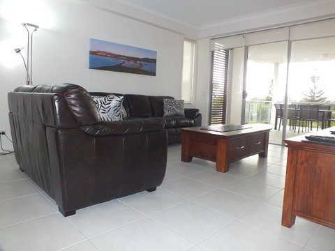 Pacific Marina Apartments - South Australia Travel 5
