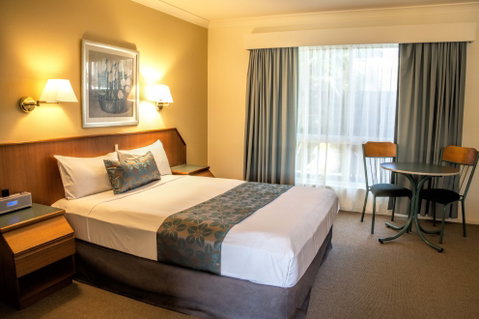 White Lace Motor Inn - South Australia Travel 1
