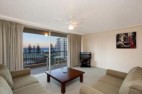 Rainbow Commodore Holiday Apartments - South Australia Travel 4