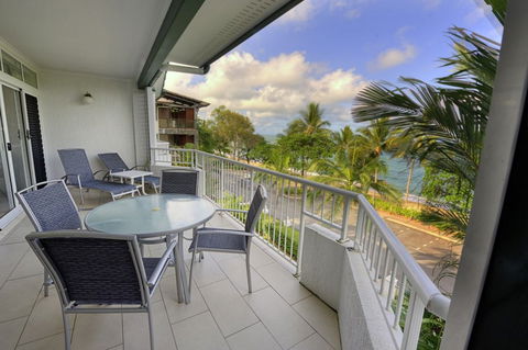 Costa Royale Beachfront Apartments - South Australia Travel 4