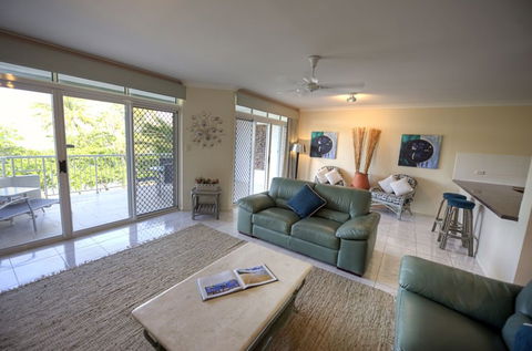 Costa Royale Beachfront Apartments - South Australia Travel 5
