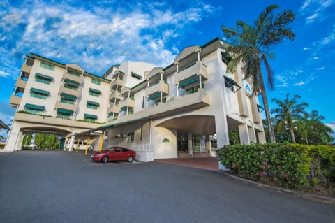 Cairns Sheridan Hotel - South Australia Travel 0