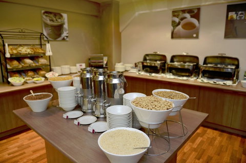 Mercure Grosvenor Hotel Adelaide - South Australia Travel 3
