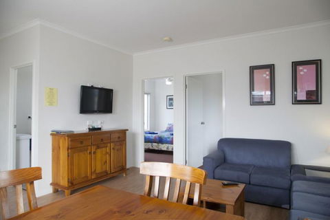 Sundowner Cabin And Tourist Park - South Australia Travel 11