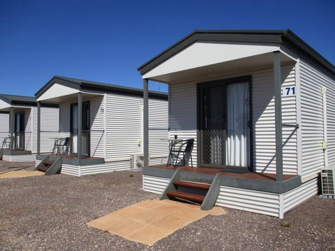 Sundowner Cabin And Tourist Park - South Australia Travel 13