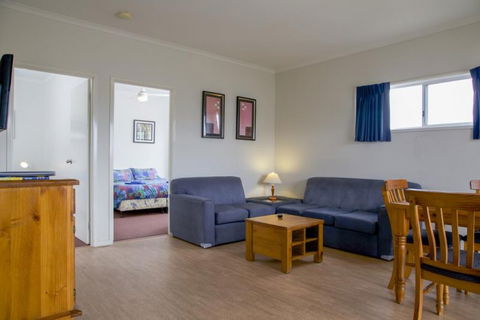 Sundowner Cabin And Tourist Park - South Australia Travel 9