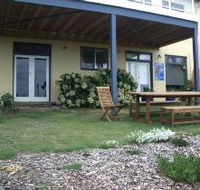 Victor Apartments - Cheri-On-Sea Apartment - South Australia Travel