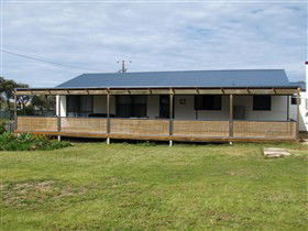 Surfin Sceales Beach House - South Australia Travel 0