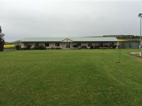 Port Lincoln Lions Hostel - South Australia Travel 0