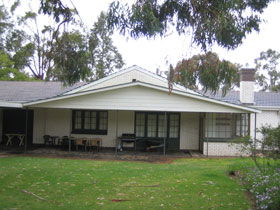 Naracoorte Cottages - Pinkerton Hill - South Australia Travel 0