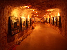 Umoona Opal Mine - South Australia Travel 0