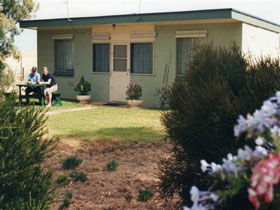Oaklands Fishing Cottage - South Australia Travel 0
