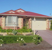 Lakeside Getaway - South Australia Travel