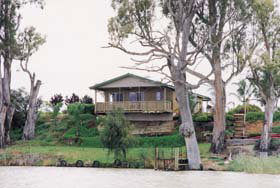 Mundic Grove Cottage - South Australia Travel 0