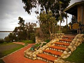 Ulonga Lodge - South Australia Travel 0
