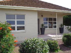 BeachBums Beach House - South Australia Travel 0