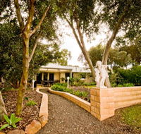 Correa Corner Bed  Breakfast - South Australia Travel