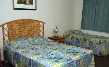 Lake Bennett Resort - South Australia Travel 1