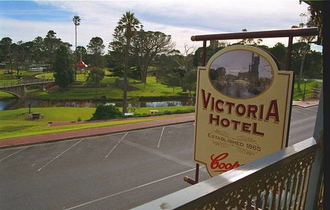 Victoria Hotel - Strathalbyn - South Australia Travel 4