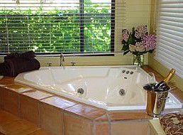 Treetops Bed & Breakfast - South Australia Travel 1