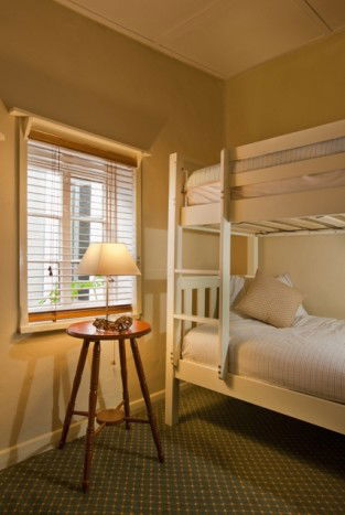 Stirling House - South Australia Travel 4