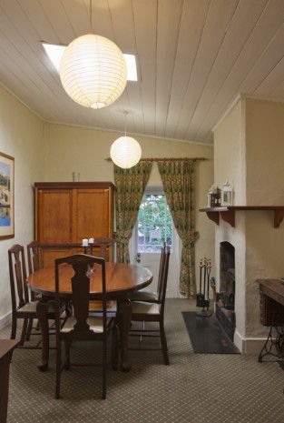 Stirling House - South Australia Travel 5